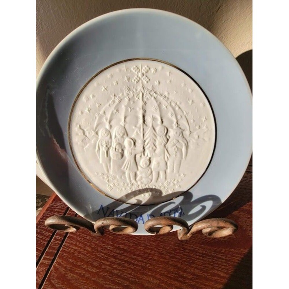LLADRO Retired Collectibles Set of 5 PLATES NAVIDAD 1972-1976 Christmas